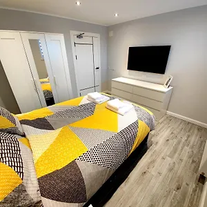 private-room-in-exclusive-apartment.hotelsaberdeenuk.com/