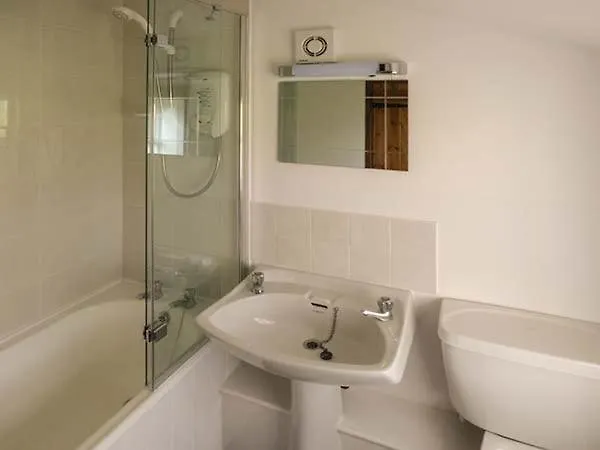 Wenning Bank Villa Clapham